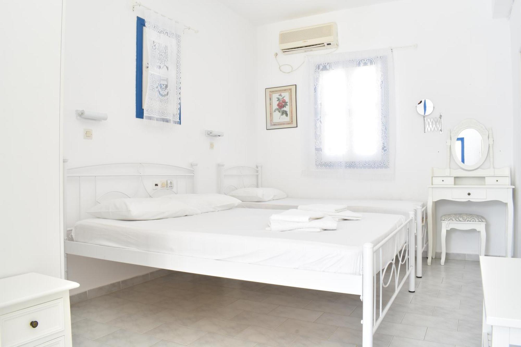 Hotel Blue Horizon Ios Chora de Ios Habitación foto